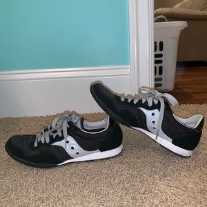 Women’s saucony shoes
